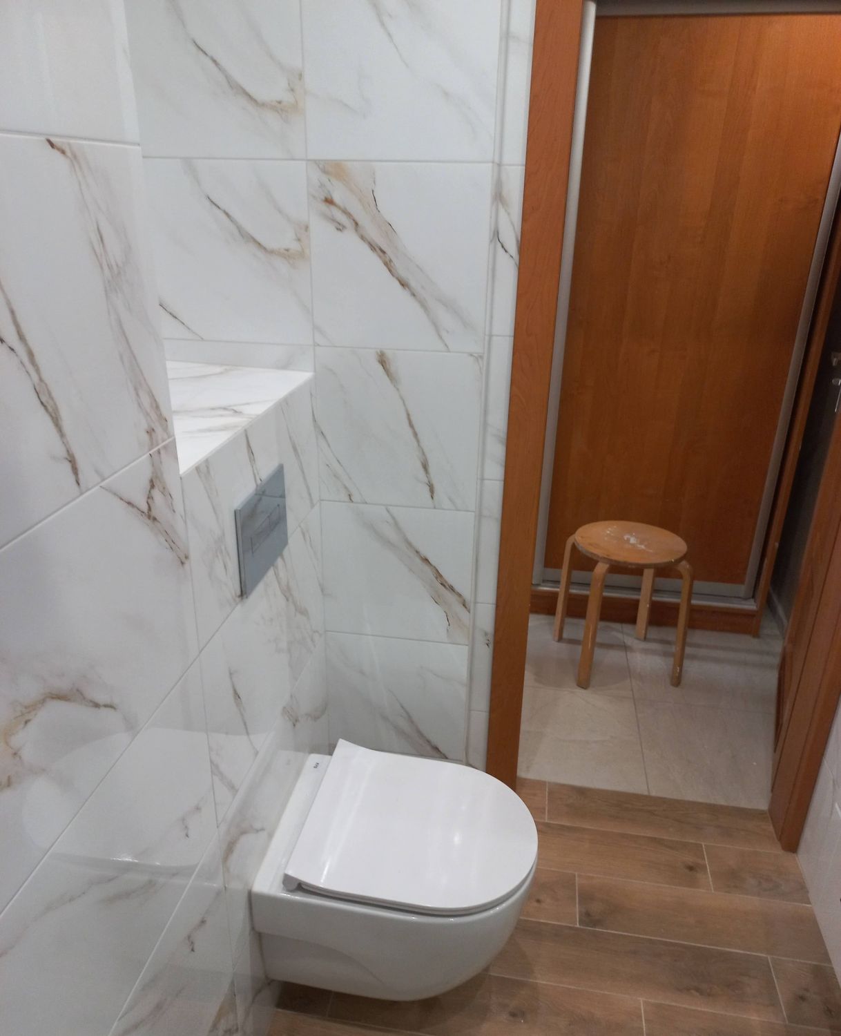 WC podwieszane i zabudowa po remoncie łazienki
